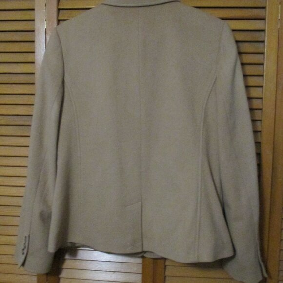 L.L. Bean Womens jacket blazer camel color Wool Angora blend 3 button size M - Picture 9 of 14